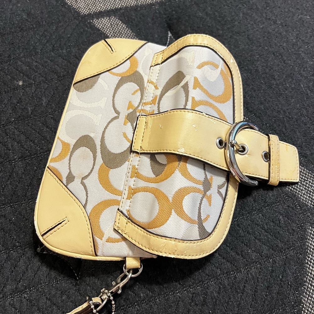 Coach Wristlet - Picture 6 of 6